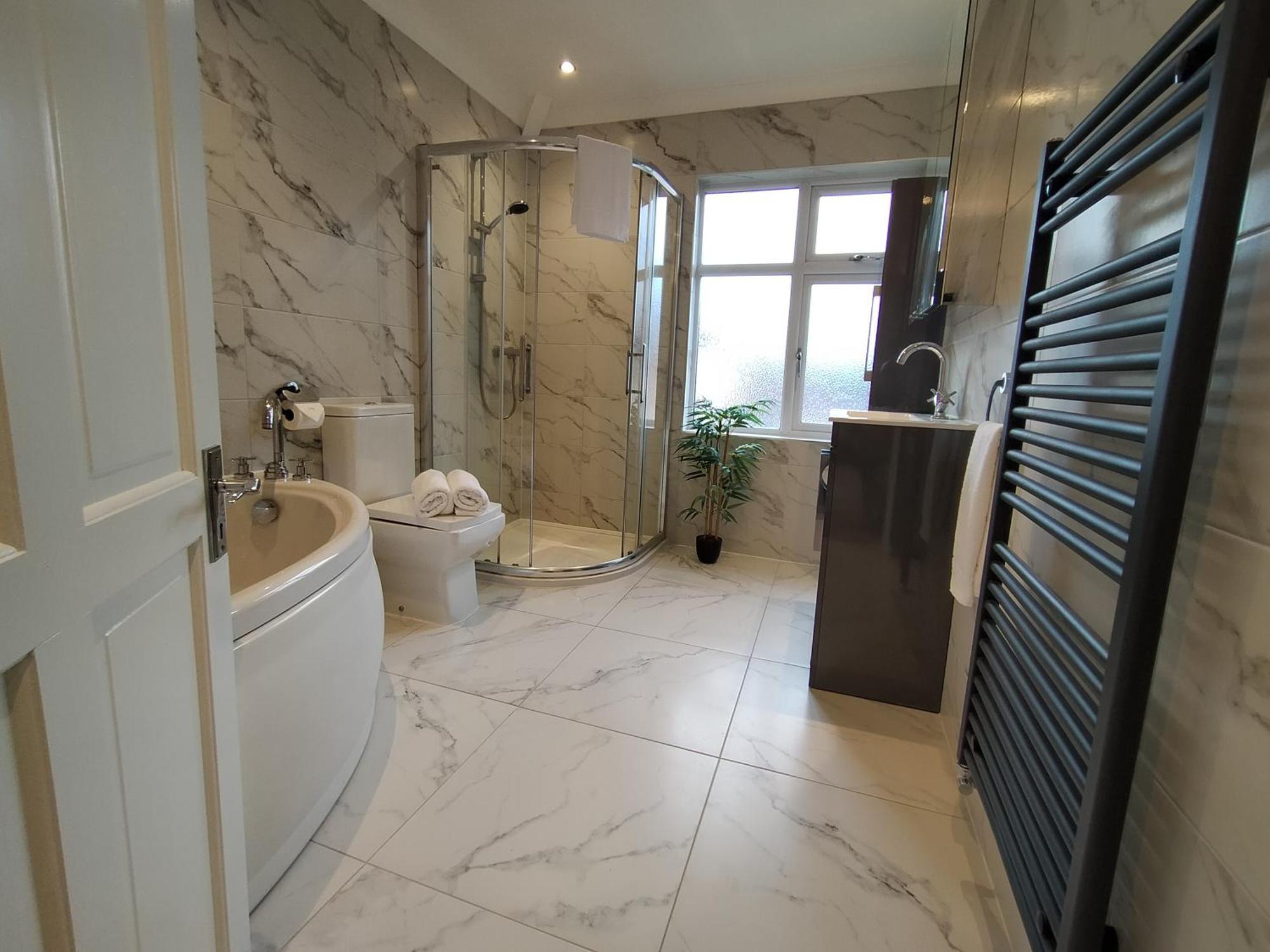 Sirius House - Sleeps 7, Driveway, Garden Villa Crewe Exterior foto
