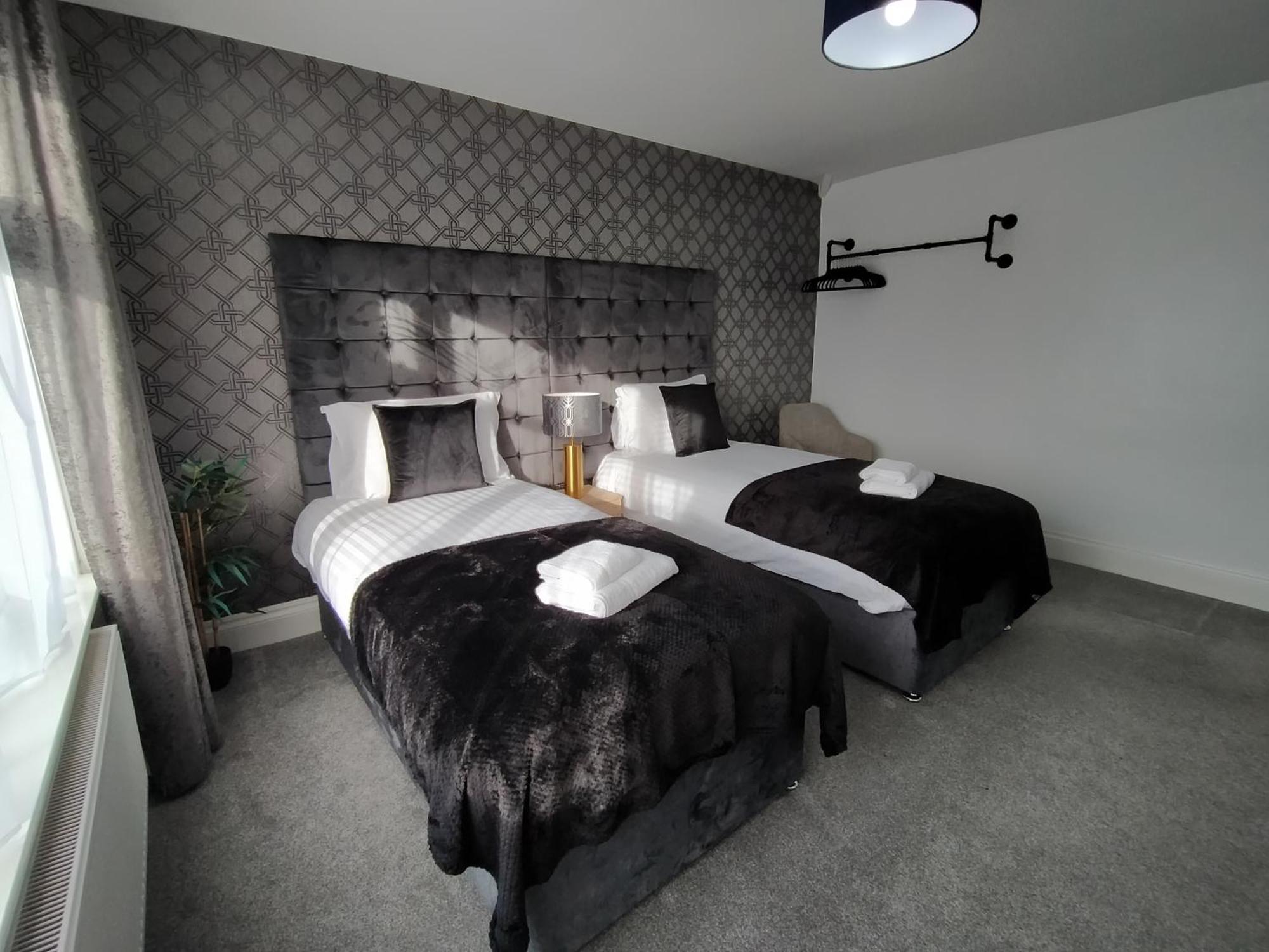 Sirius House - Sleeps 7, Driveway, Garden Villa Crewe Exterior foto