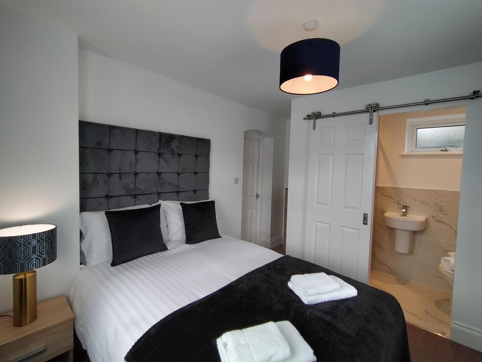 Sirius House - Sleeps 7, Driveway, Garden Villa Crewe Exterior foto
