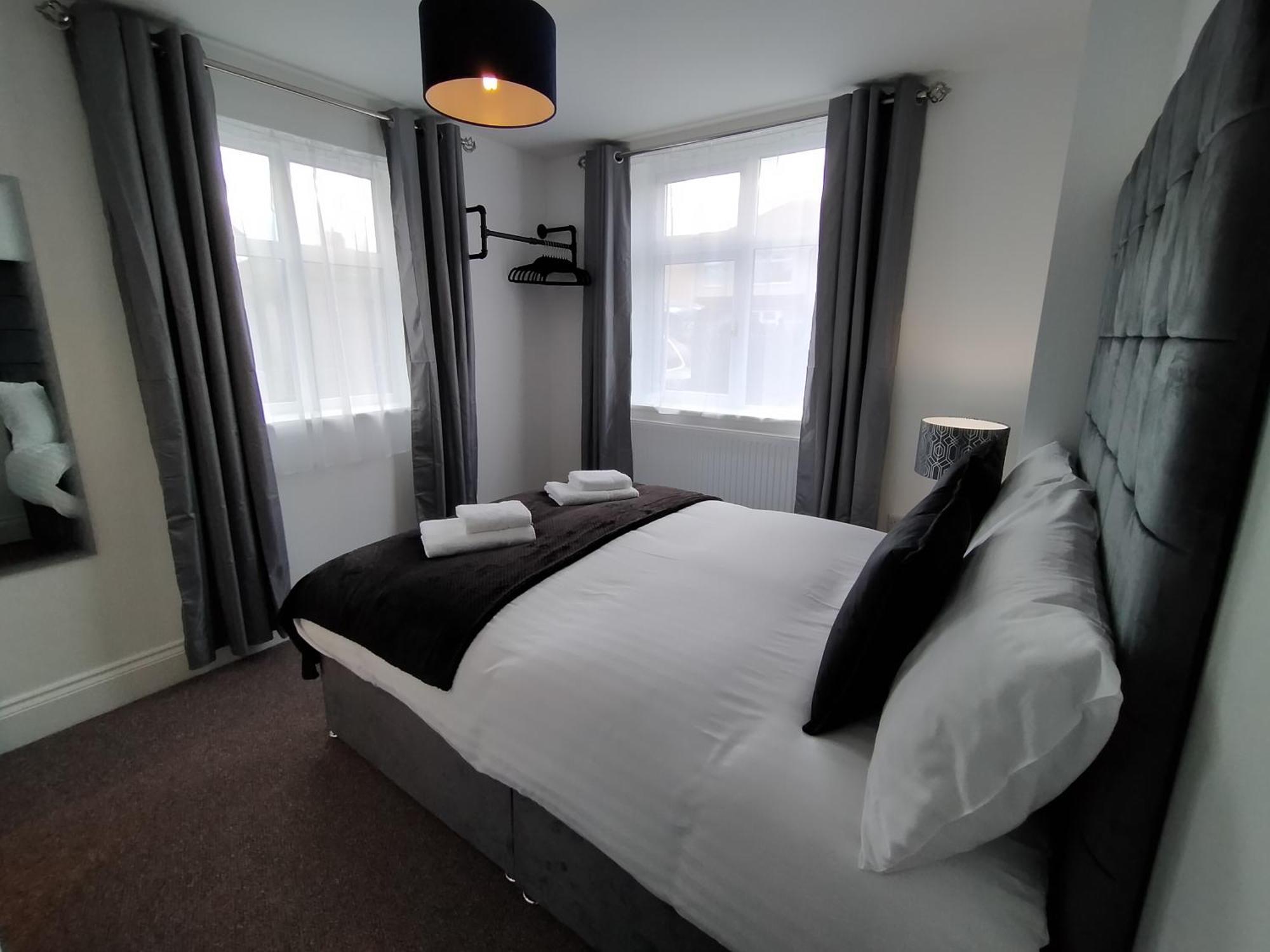 Sirius House - Sleeps 7, Driveway, Garden Villa Crewe Exterior foto