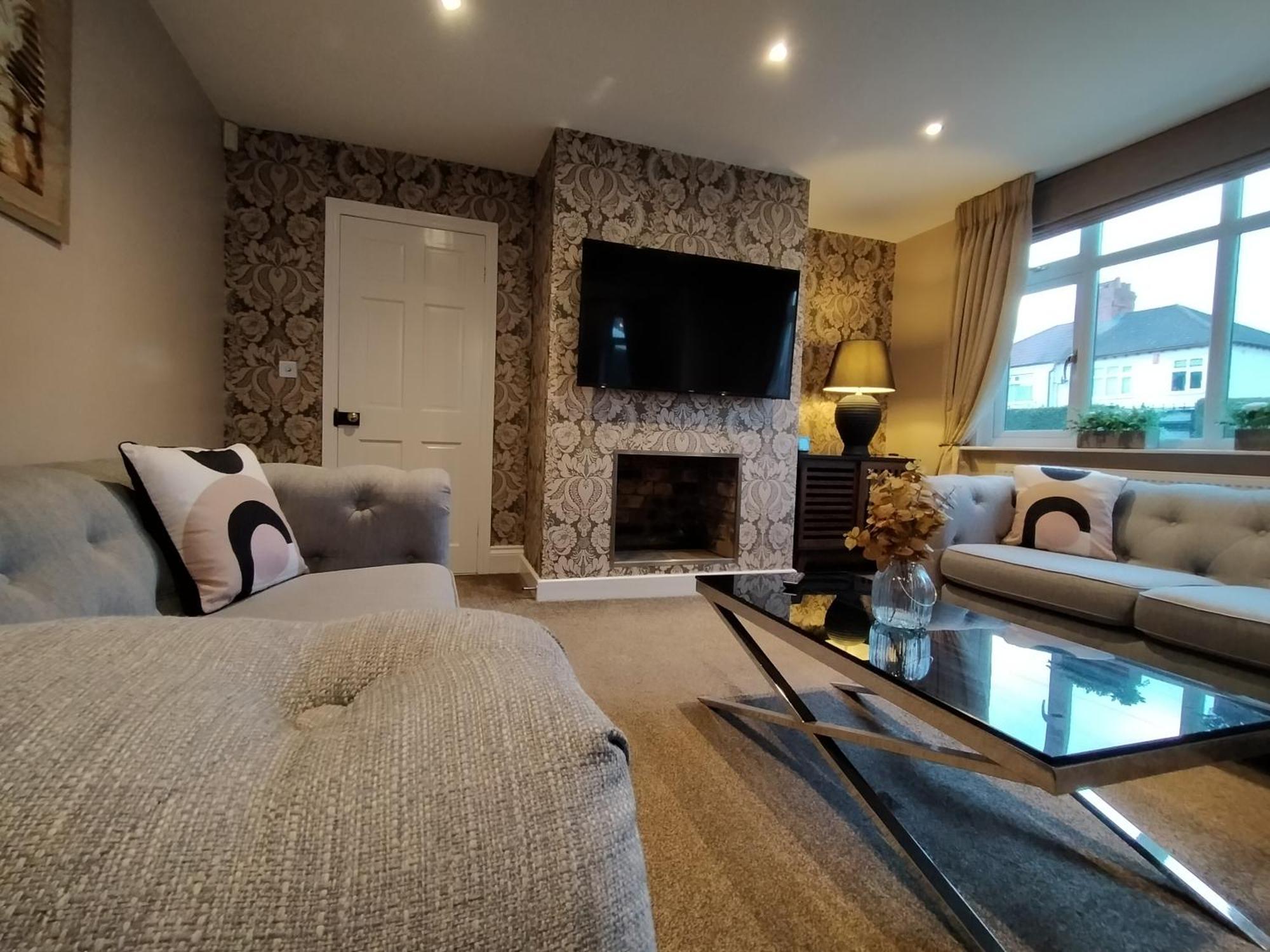Sirius House - Sleeps 7, Driveway, Garden Villa Crewe Exterior foto